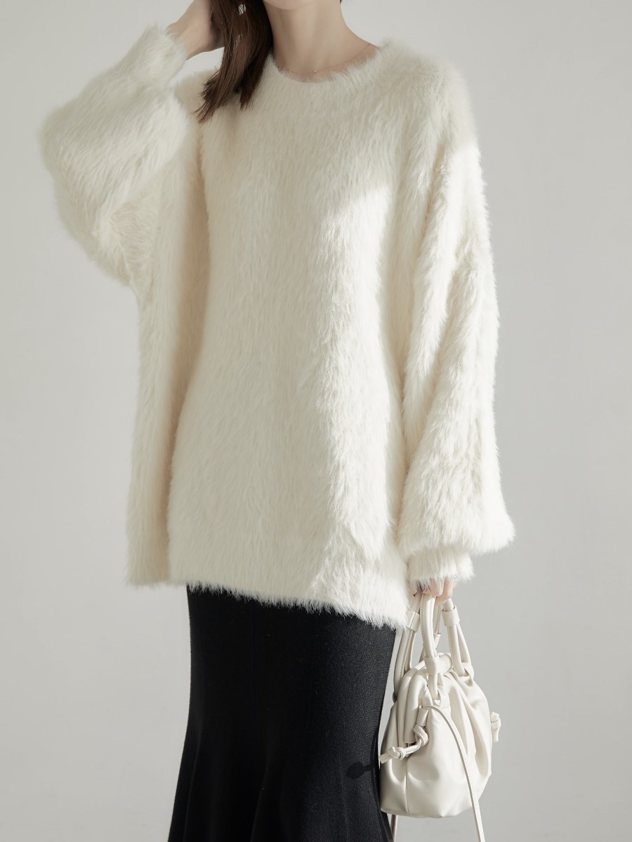 amel  over size shaggy knit